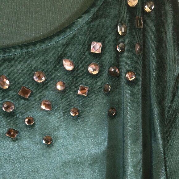Quacker Factory Emerald Green Velvet Embellished Tunic Top Chunky Stones Size XL - Picture 4 of 6